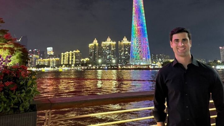 Eduardo Koerich na China