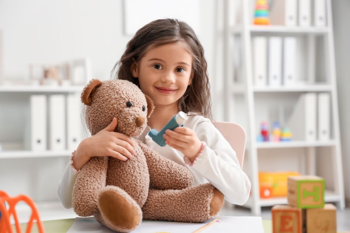A asma é uma doença crônica que exige cuidados (Imagem: Pixel-Shot | Shutterstock)