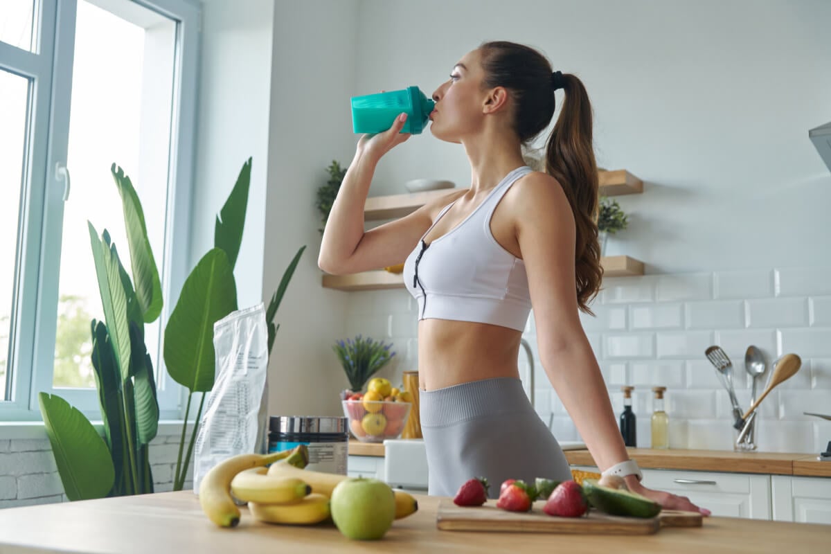 As proteínas têm um papel fundamental na criação de substâncias essenciais para o funcionamento e a defesa do organismo (Imagem: G-Stock Studio | Shutterstock)