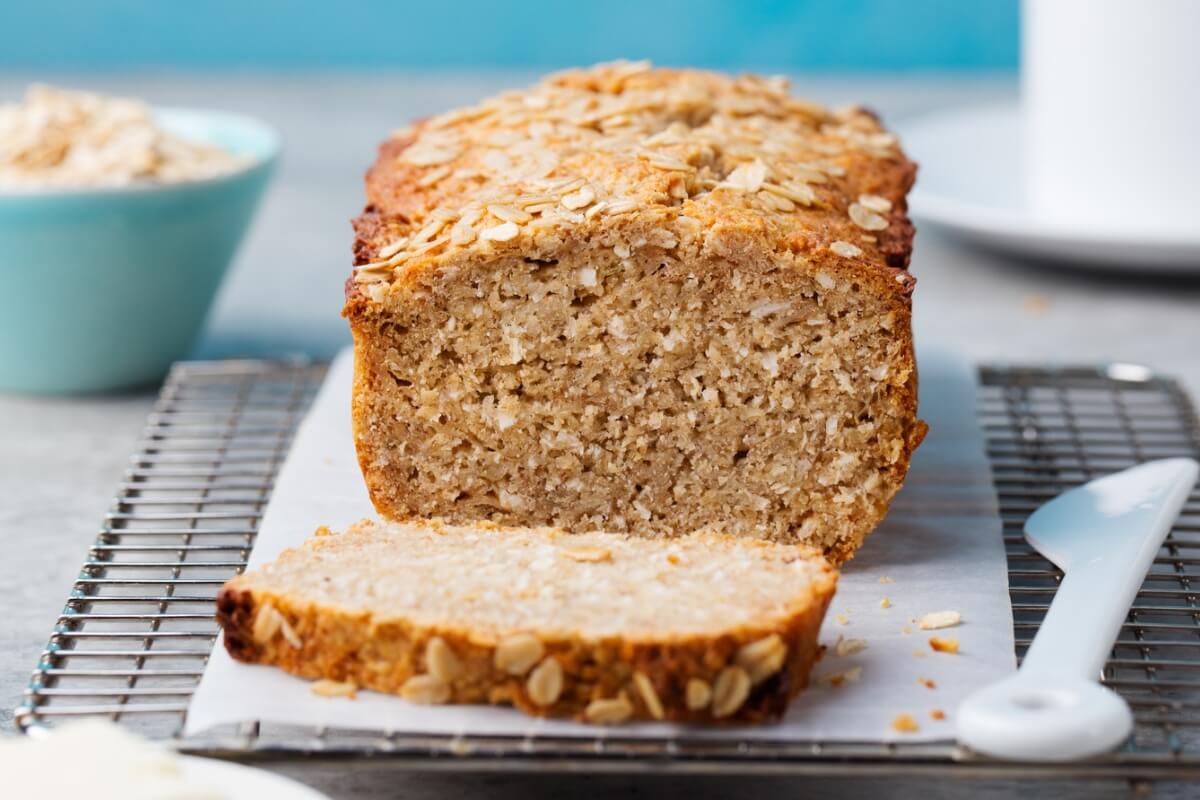 Pão de aveia (Imagem: Anna_Pustynnikova | Shutterstock)