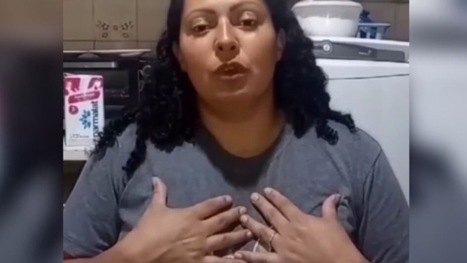 Professora demitida