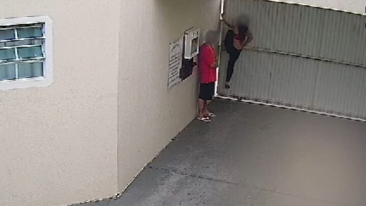Casal foi flagrado ao sair de um motel sem pagar as contas (Foto: Reprodução, redes sociais)