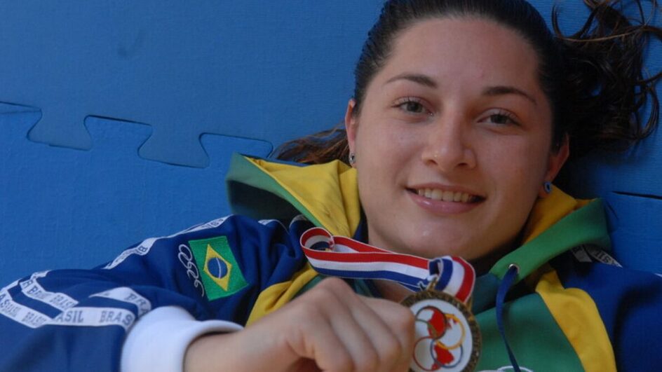 Ela representou o Brasil em competições internacionais (Foto: Rogerio da Silva, Arquivo NSC)