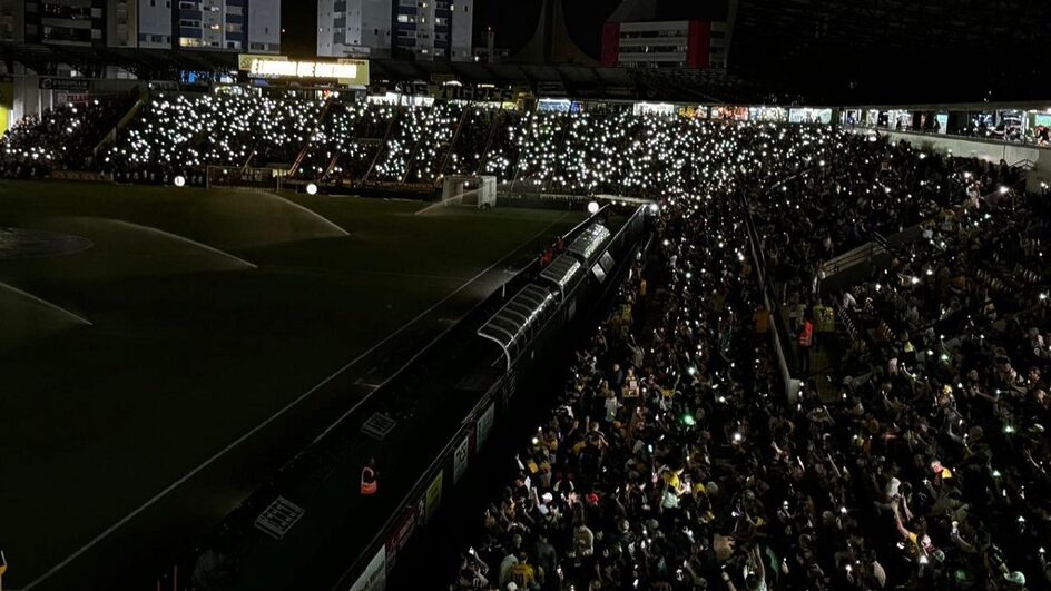 Unimed Criciúma faz campanha em estádio.