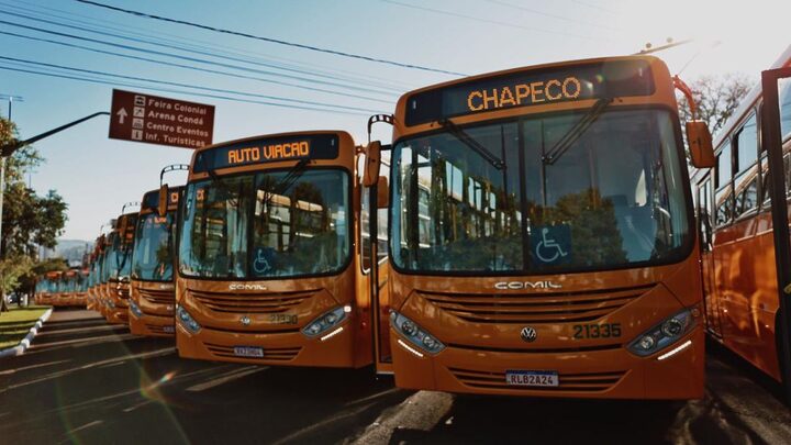 Chapecó reajuste na tarifa de ônibus em 2024.