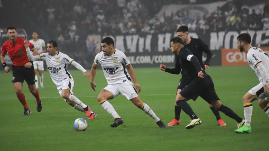 Criciúma x Corinthians pelo Campeonato Brasileiro