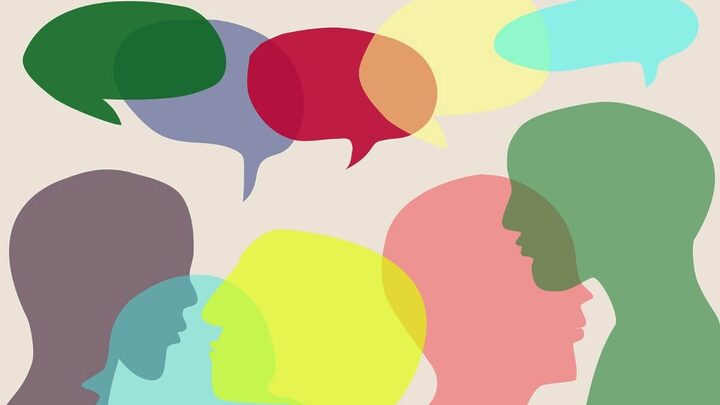 Combater o racismo é uma responsabilidade coletiva que também se manifesta na linguagem (Imagem: Art Now | Shutterstock)