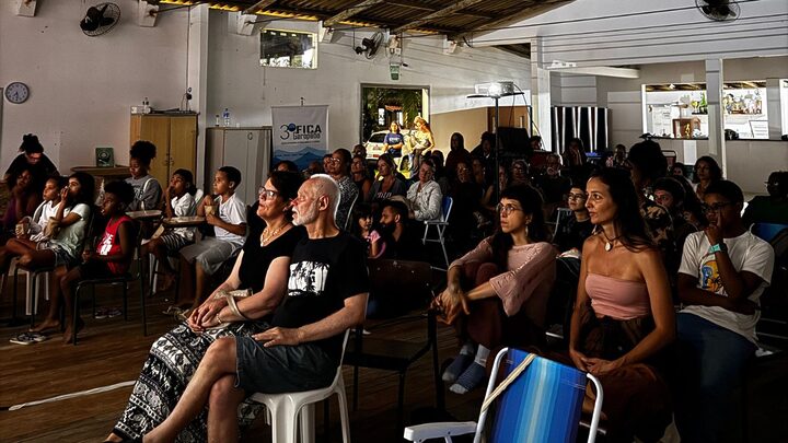 Festival internacional de cinema de Garopaba vai até sábado.