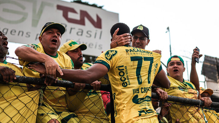 Mirassol vence a Chapecoense e garante acesso inédito à Série A