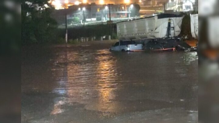 Situação de emergência é decretada após temporal.