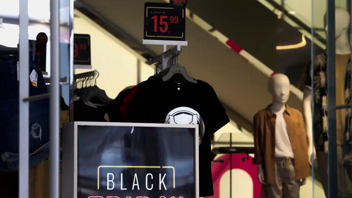 Nove-a-cada-dez-brasileiros-devem-comprar-algo-nesta-Black-Friday