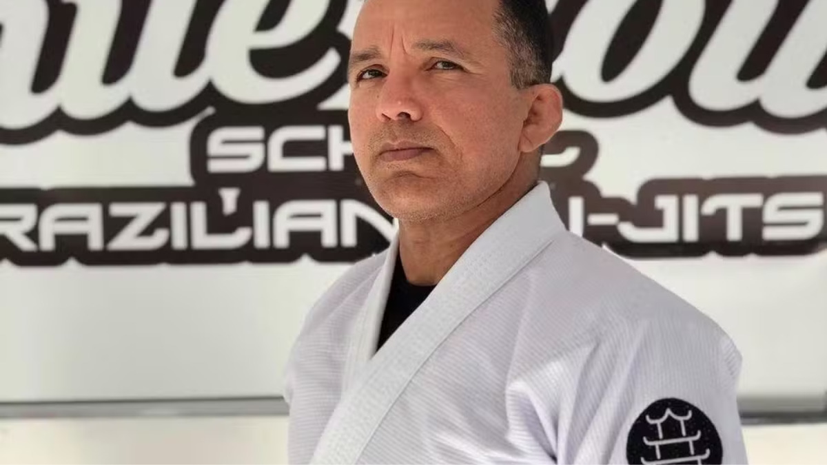 Treinador jiu-jitsu