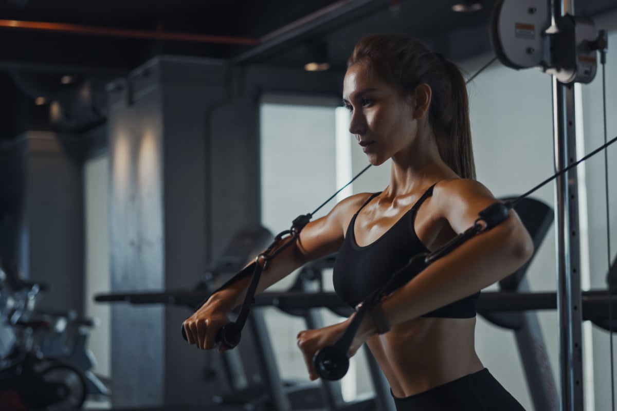Alguns cuidados são necessários para garantir o ganho de massa muscular (Imagem: Thanumporn Thongkongkaew | Shutterstock)