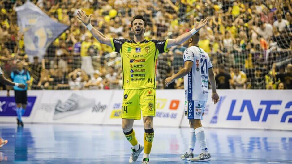 Jaraguá x Pato