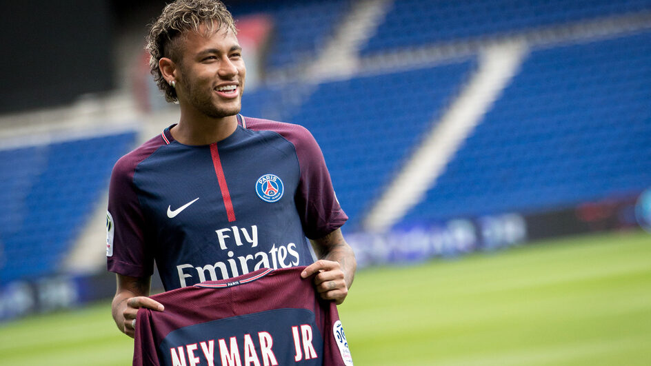 neymar em apresentacao no psg