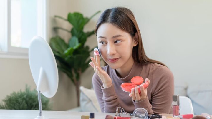 A combinação de tendências culturais e inovações do mercado asiático traz novas possibilidades ao mercado de cosméticos no Brasil (Imagem: Kmpzzz | Shutterstock)