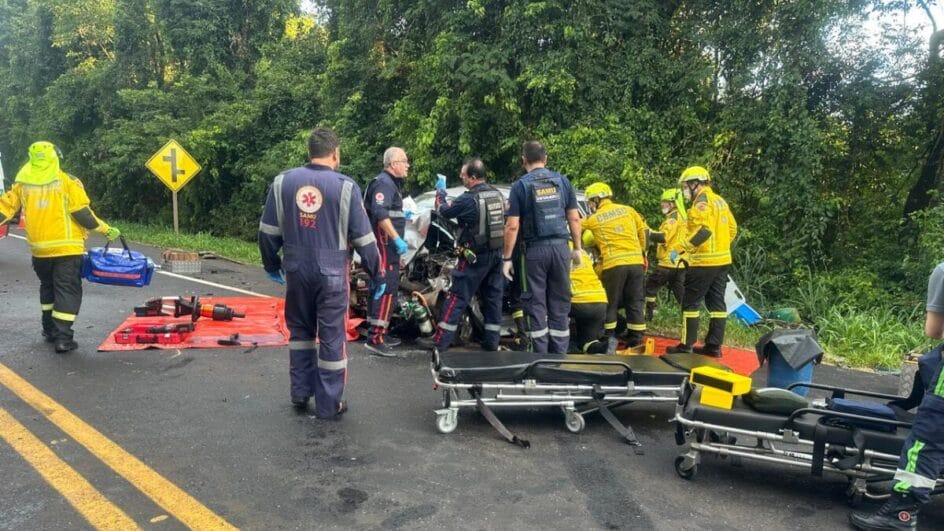 Grave acidente na BR-282 deixa ao menos três mortos e três em estado grave no Oeste de SC