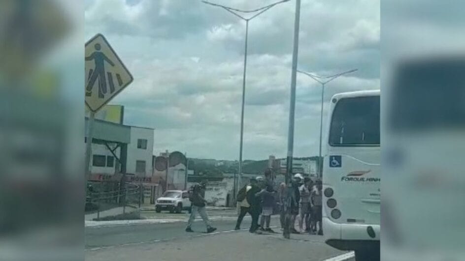 Adolescente de 12 anos morre atropelada por ônibus no Sul catarinense