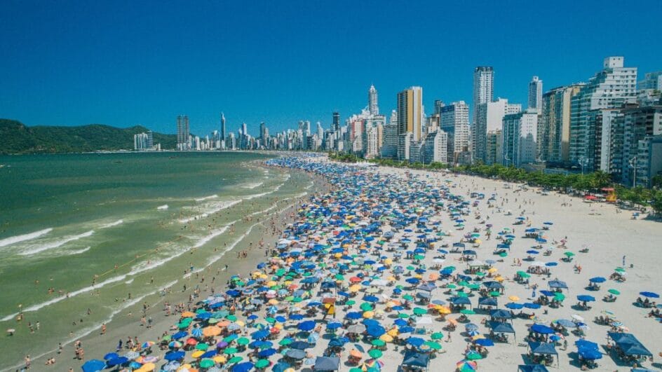 Balneário Camboriú mira crescimento de turistas no verão.