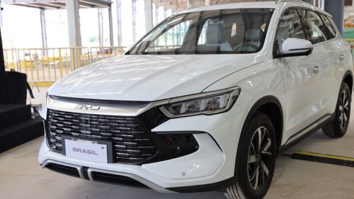 BYD Song e Dolphin Mini serão fabricados na Bahia.