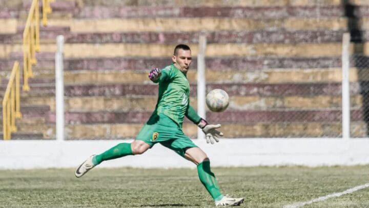 Juliano Negri, goleiro ex-Chapecoense, retornou aos gramados após sete anos de aposentadoria (Foto: Samá Fotografia, Divulgação)