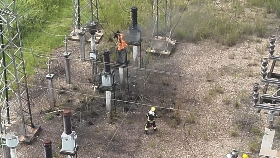 Fogo foi localizado em subestação da Celesc (Foto: Corpo de Bombeiros Militar, Divulgação)