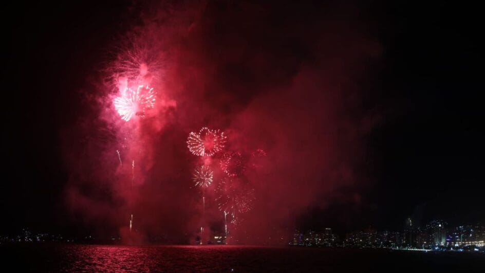 Florianópolis comemora a chegada de 2025 (Foto: Lucas Amorelli, DC)