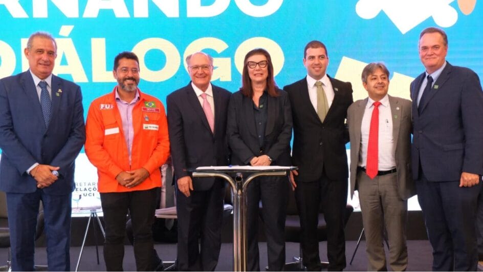 Petrobrás anuncia investimento bilionário para construção de navios em SC