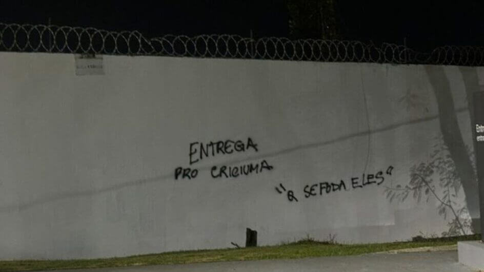 Saiba o motivo do pedido de ajuda ao Criciúma no muro do CT do Flamengo