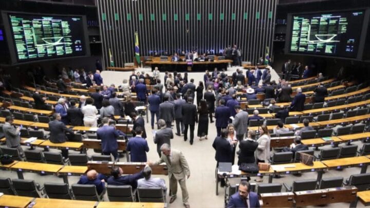 Texto-base do pacote de corte de gastos é aprovado na Câmara; veja como votaram os deputados de SC
