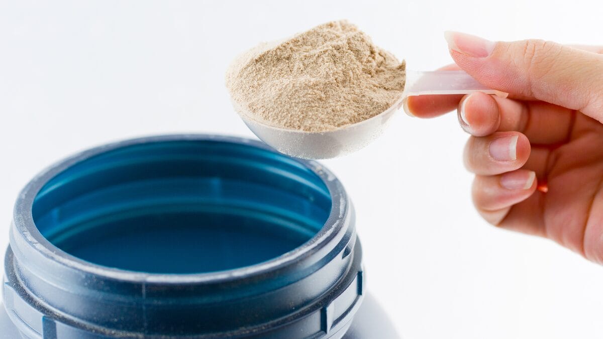 Whey protein lista de marcas reprovadas gera ações na Justiça e governo adia fiscalização