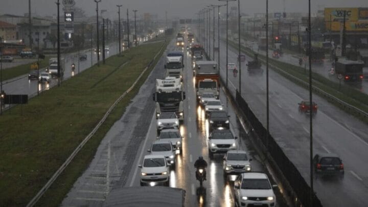 aumento do fluxo nas rodovias