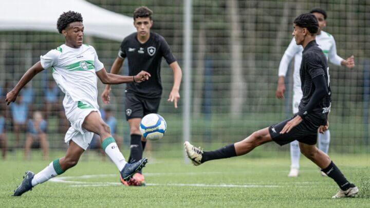 Coritiba x Botafogo (Foto: Divulgação, Léo Piva, Copa Limonta Vitarit Grass)