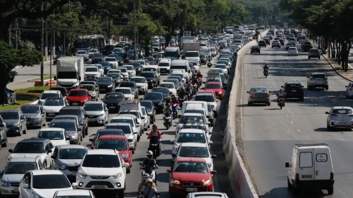 Seguro obrigatório, DPVAT teve recriação revogada pela Câmara nesta quarta-feira (Foto: Fernando Frazão, Agência Brasil)