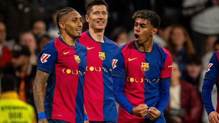 Imagem mostra Raphinha, Lewadowski e Yamal