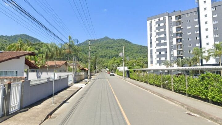Bebê foi encontrado morto em Jaraguá do Sul (Foto: Google Maps, Reprodução)