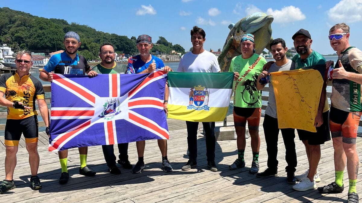 Grupo de amigos percorre 800 km de Oeste a ao litoral de SC sobre duas rodas