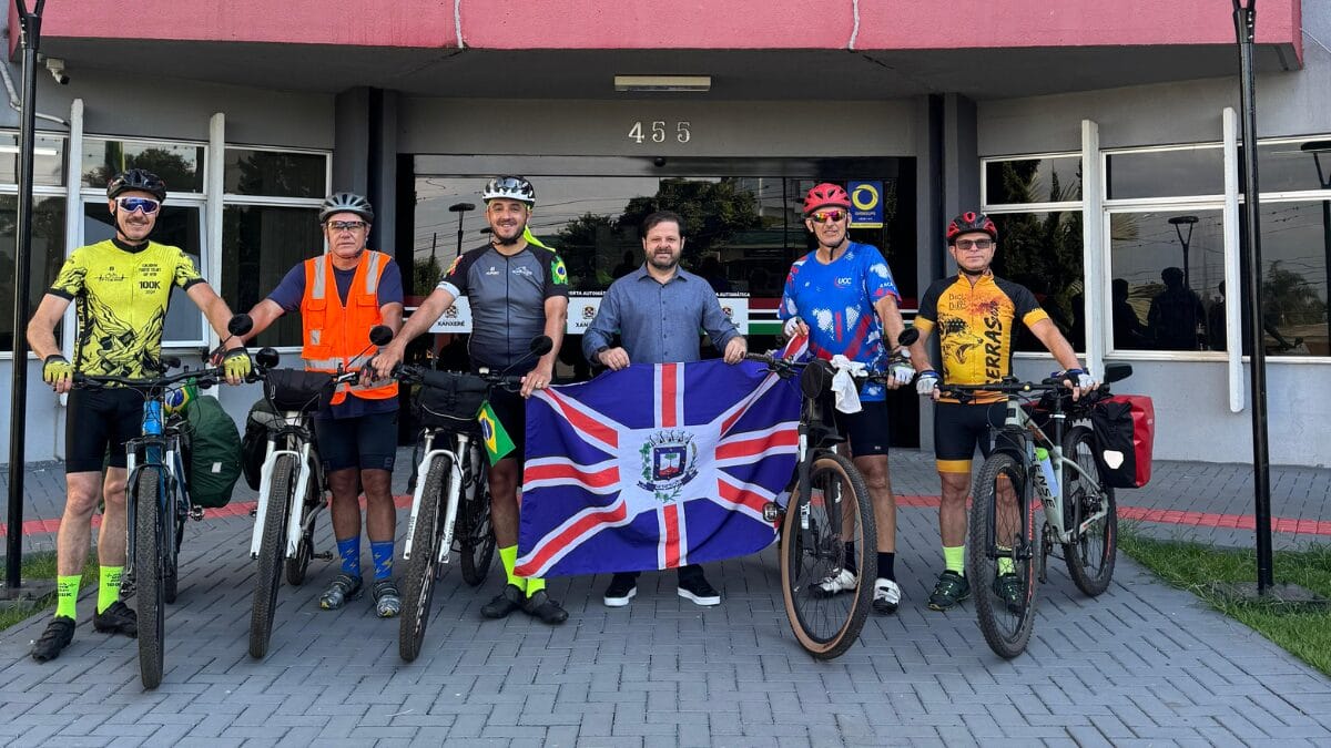 Grupo de amigos percorre 800 km de Oeste a ao litoral de SC sobre duas rodas