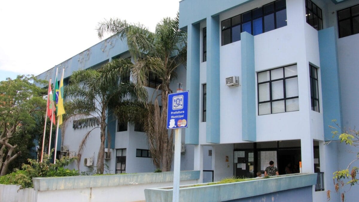 Prefeitura de península paradisíaca em SC abre processo seletivo com salário de até R$ 12 mil