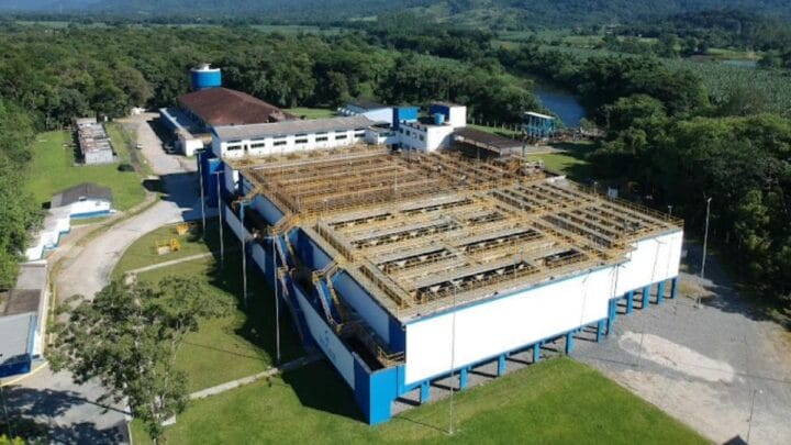 Trabalhadores da Companhia Águas de Joinville foram demitidos (Foto: Divulgação)