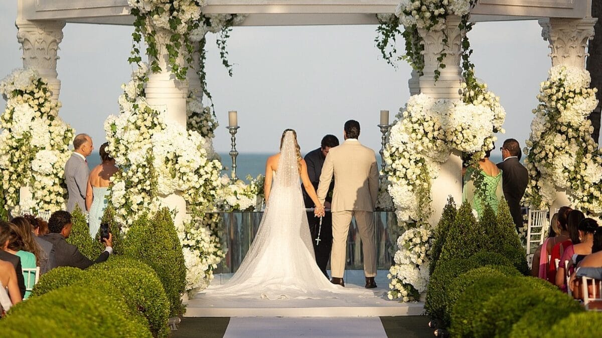 Festa de casamento de R$ 20 milhões de Hulk Paraíba e Camila Ângelo foi registrada por fotógrafo de SC
