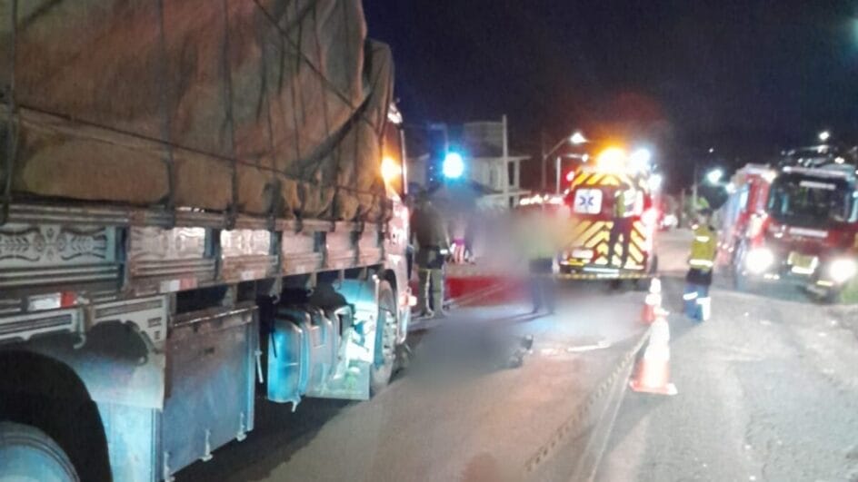 Idoso morre atropelado por caminhão na SC-452 no Meio-Oeste de SC