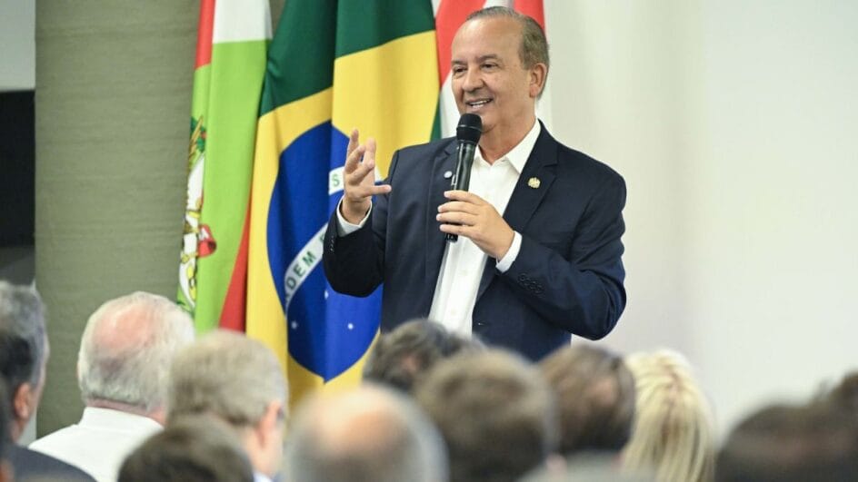 Jorginho Mello anuncia novos nomes para governo nesta sexta-feira (Foto; Eduardo Valente/Gov SC)