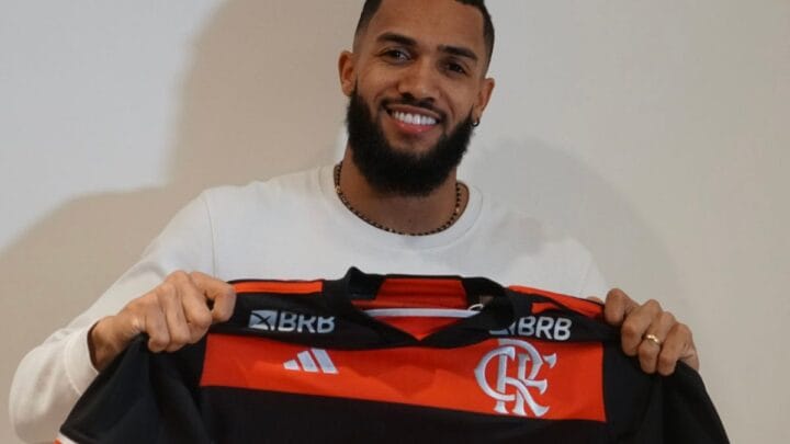 Juninho, ex-Figueirense, já foi anunciado oficialmente pelo Flamengo (Foto: reprodução, X, CRF)