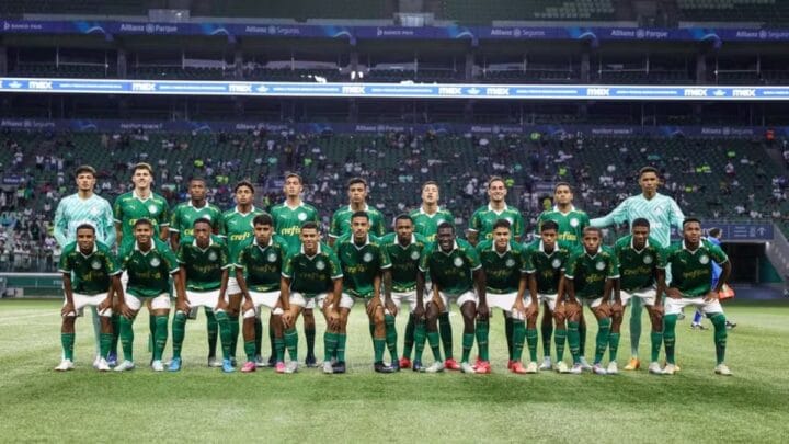 Palmeiras Náutico-RR se enfrentam pela Copa São Paulo.