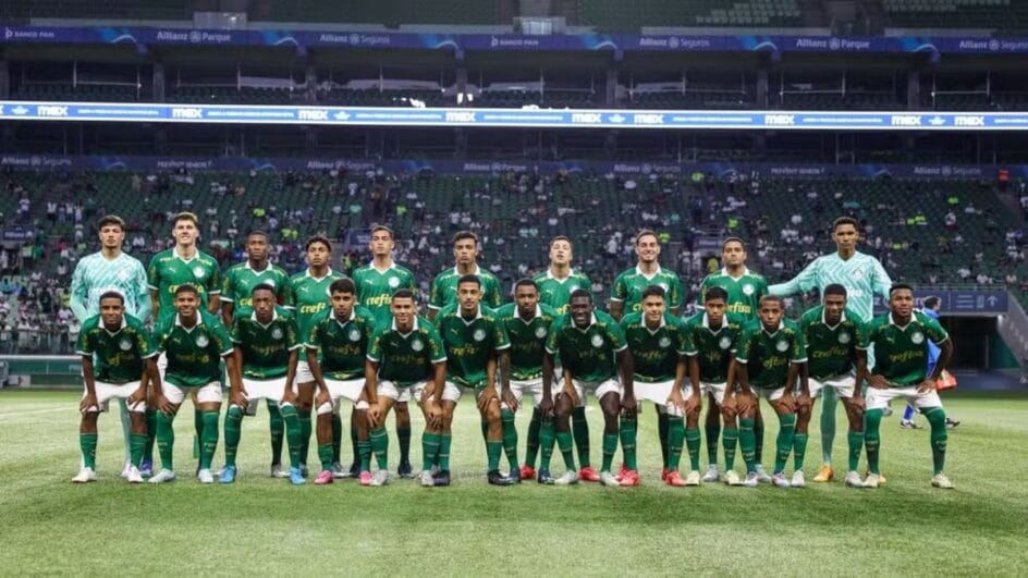 Palmeiras Náutico-RR se enfrentam pela Copa São Paulo.