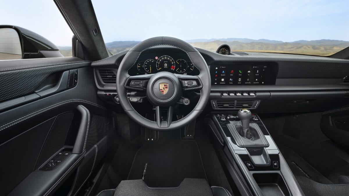 Porsche anuncia duas novidades para o Brasil 