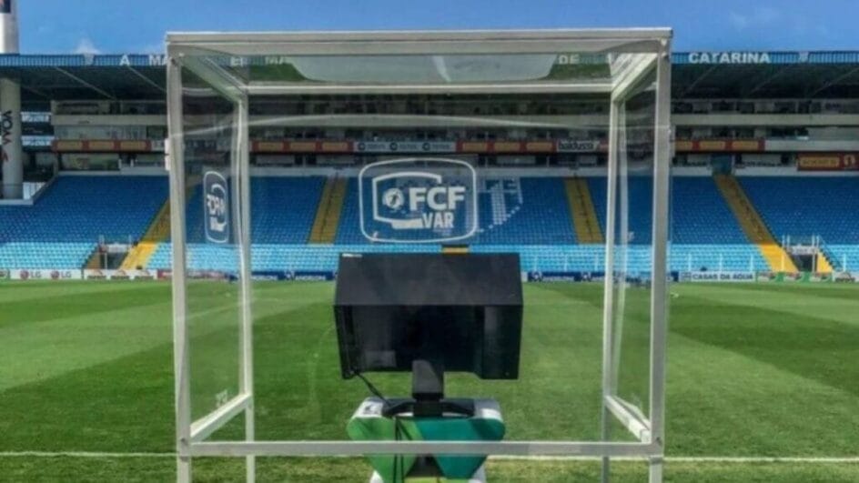 Saiba as partidas que terão VAR no Catarinense 2025 (Foto: Leandro Boeira, Avaí, Divulgação)