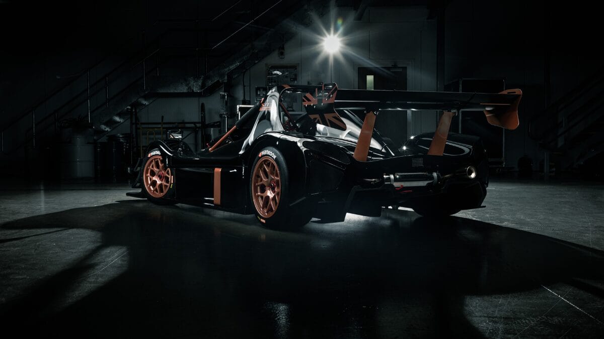 Conheça a produtora de carros fora-de-série britânica que celebra 3 mil unidades construídas