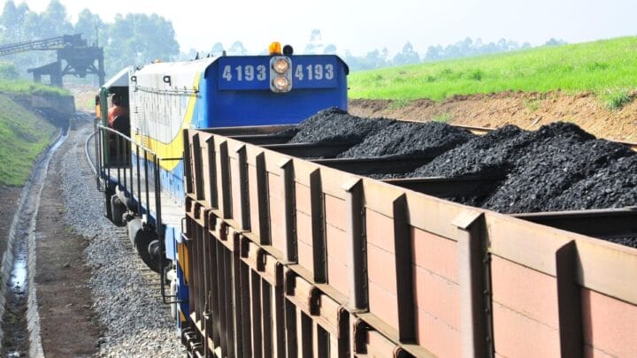 Soja e carvão lideram ranking de movimentação de cargas em ferrovias de SC